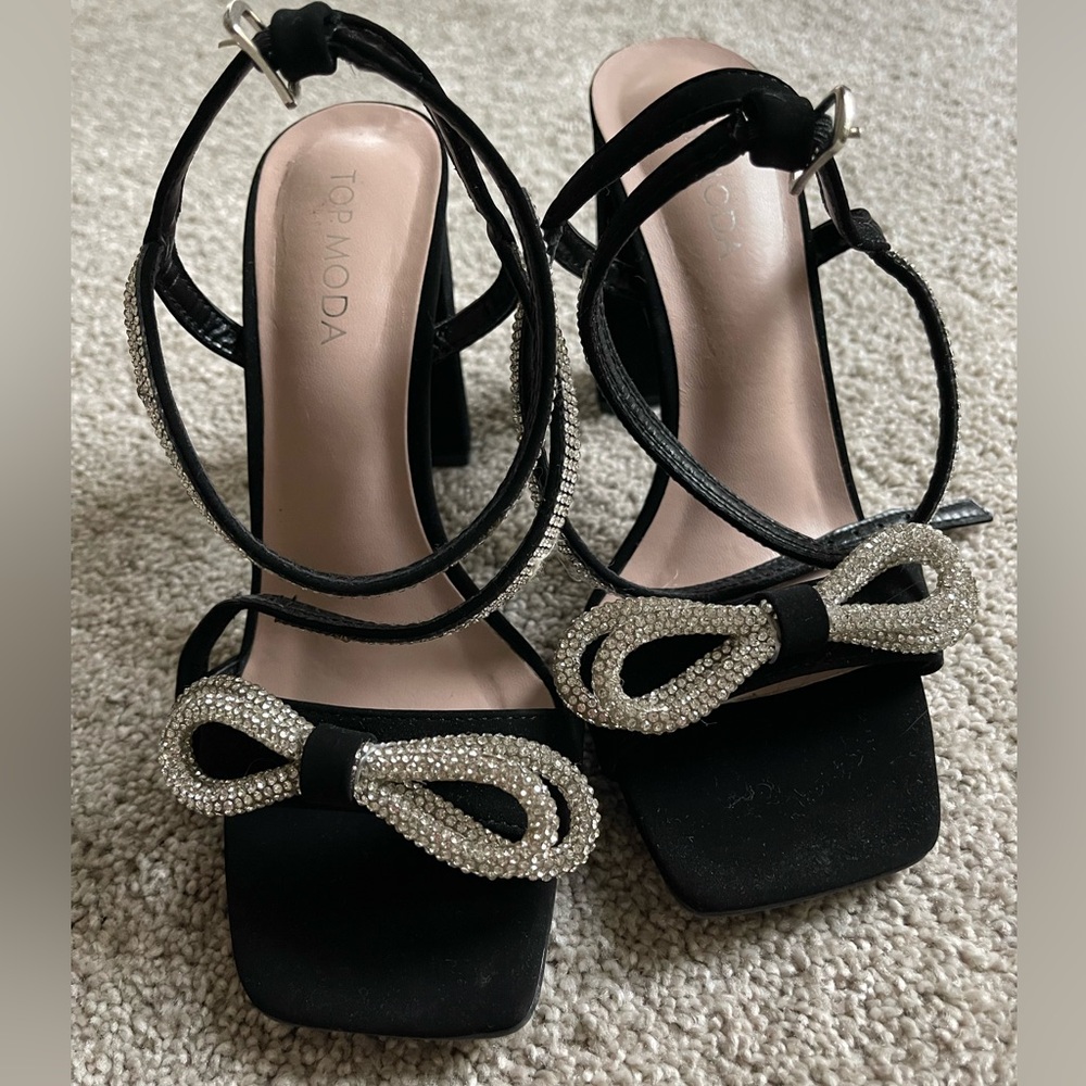 Black velvet sparkle women’s heels.